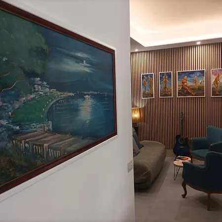 Nick's Vomero House * ナポリ